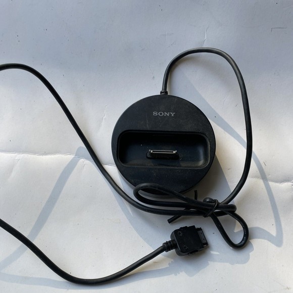 Sony TDM-iP10 Genuine iPhone/iPod Digital Media Port Adapter Dock Cradle - Picture 1 of 3